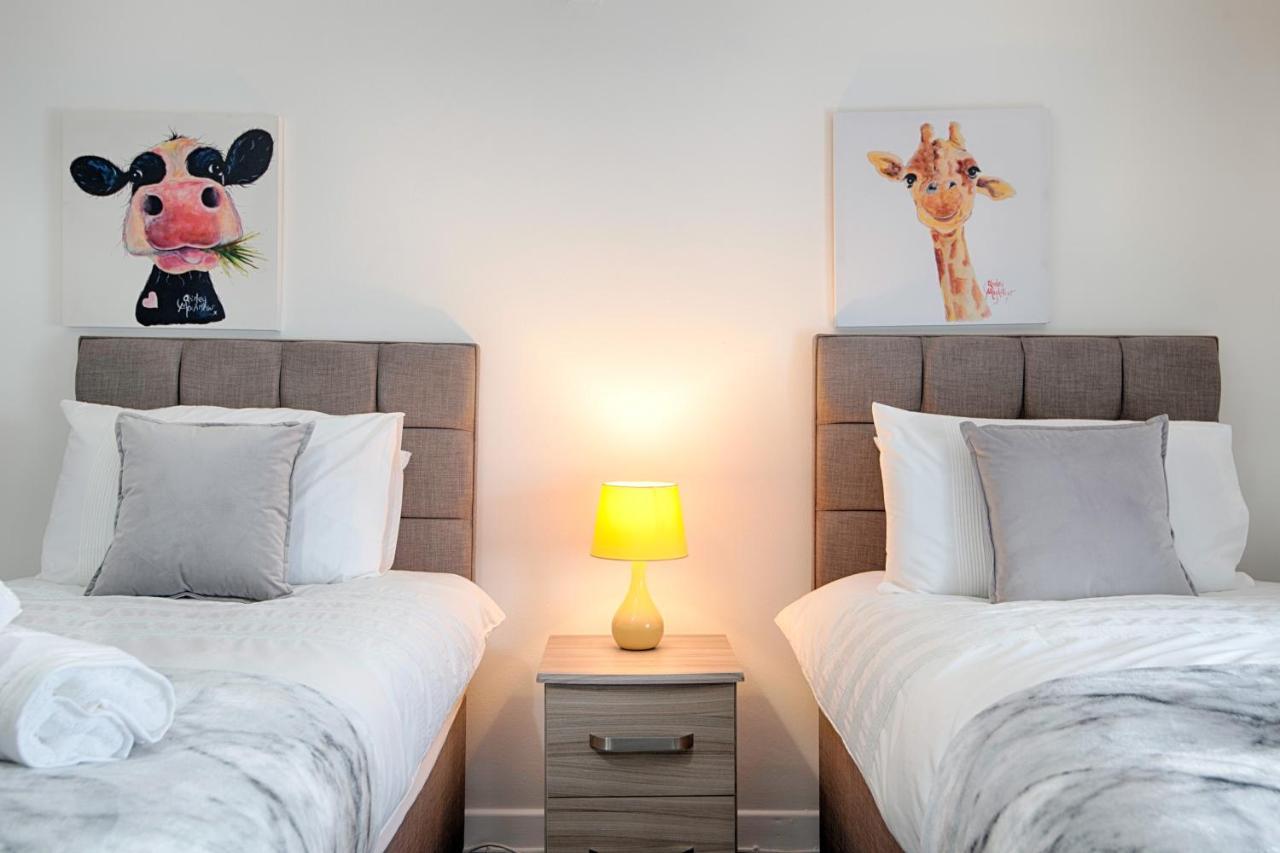 Parking, Smart Tv'S In All Rooms, Central Location สวอนซี ภายนอก รูปภาพ